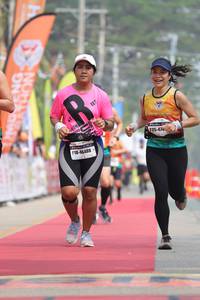 BIB: 46480, 474
                            <button type="button" onclick="openModal(8213851)" class="btn btn-primary btn-sm float-right btn-popup" data-toggle="modal" data-target=".modal-high-quality">
                        <i class="fas fa-shopping-cart"></i> Add to Cart
                    </button>
                                            <button type="button" onclick="isThisMe(8213851, true)" class="btn btn-success btn-sm float-right btn-popup btn-isme hidden" data-toggle="tooltip" data-placement="bottom" title="นี่คือรูปของคุณใช่ไหม คลิกที่นี่เพื่อเอาเข้าอัลบั้ม">
                        <i class="fas fa-plus"></i> Add to album
                    </button>
                    <button type="button" onclick="isThisMe(8213851, false)" class="btn btn-warning btn-sm float-right btn-popup btn-isnotme hidden">
                        <i class="fas fa-ban"></i> Remove from album
                    </button>